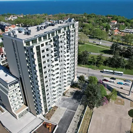 Apartment Location,sea ​​view And Luxury In Symphony Varna