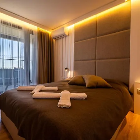 Location,sea ​​view And Luxury In Symphony Apartment Varna