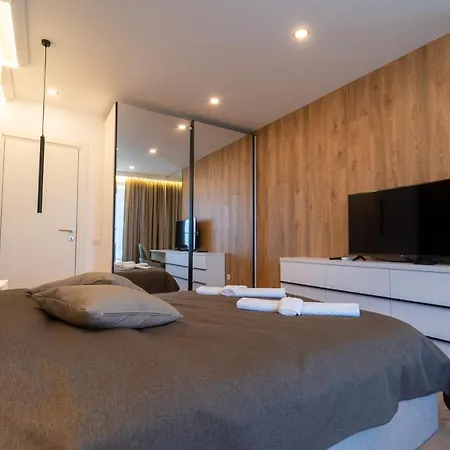 公寓 Location,sea ​​view And Luxury In Symphony 瓦爾納