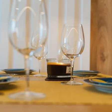 Location,sea ​​view And Luxury In Symphony